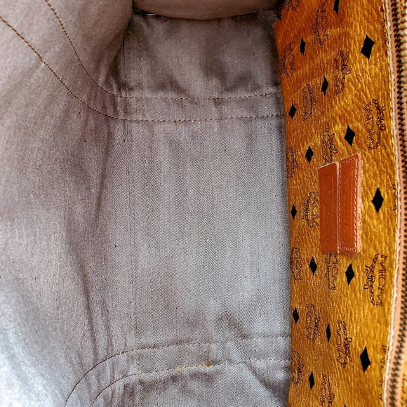 USED Vintage MCM Visetos Tote Bag - Picture 9 of 16